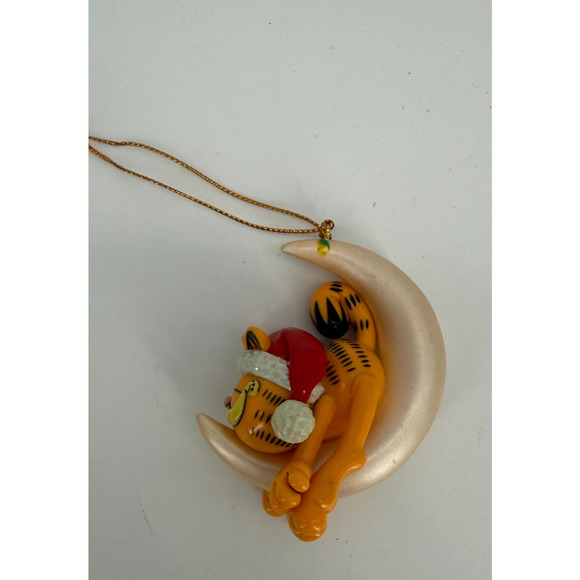 Garfield Asleep on Crescent Moon with Santa Hat Christmas Ornament 1996 - Picture 7 of 8